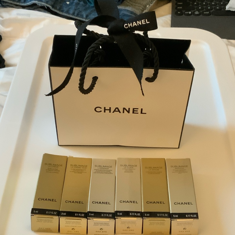BFSale ❣️Chanel Gold Sublimage Collection of 6